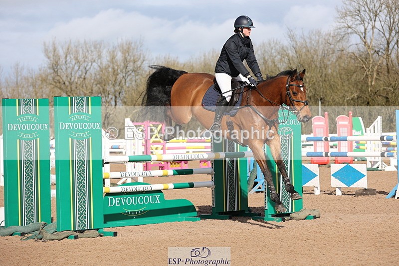 240223A-120005-01038 - Cls 4 Snr 1.05m Open