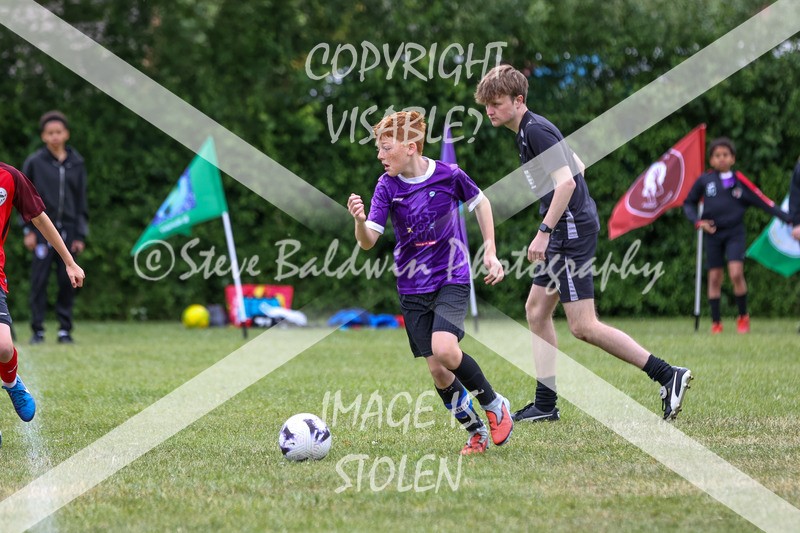 1DX30812 - Brook Field V Goddard Park