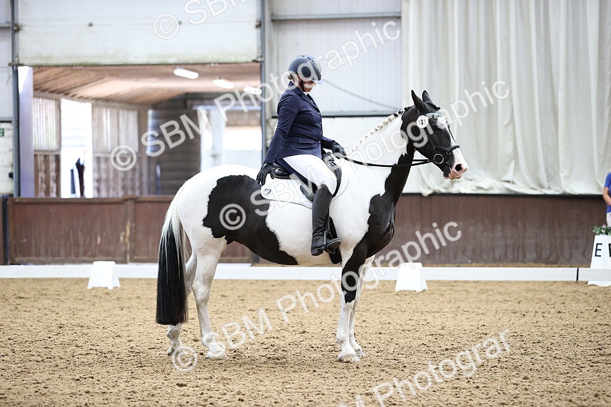 SBM_000996 - Novice 4 Warm Up