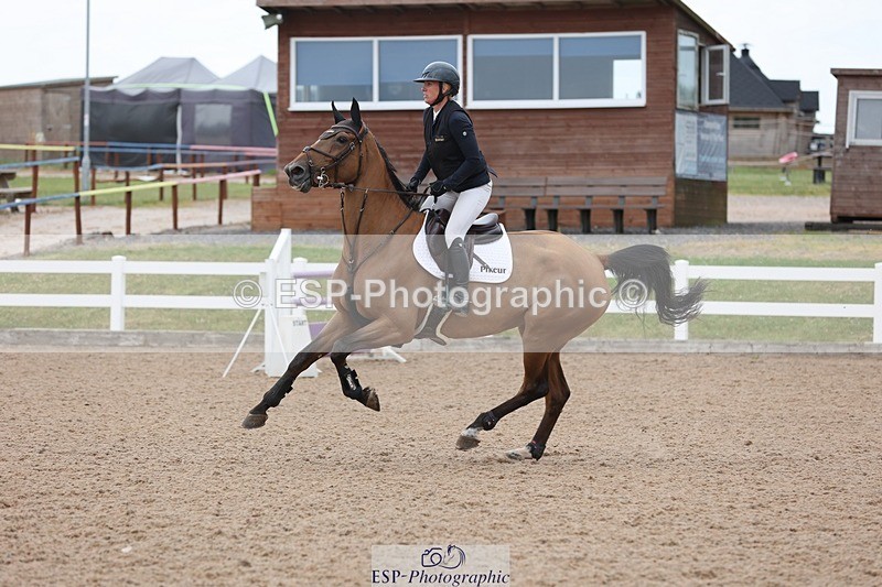 250625-153342-01451 - Cls 6 Foxhunter and 1.20m Open