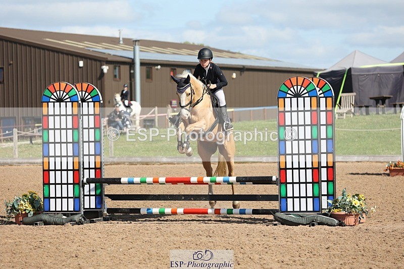 250504-101252-01870 - Cls 1 Pony Intro 70cm