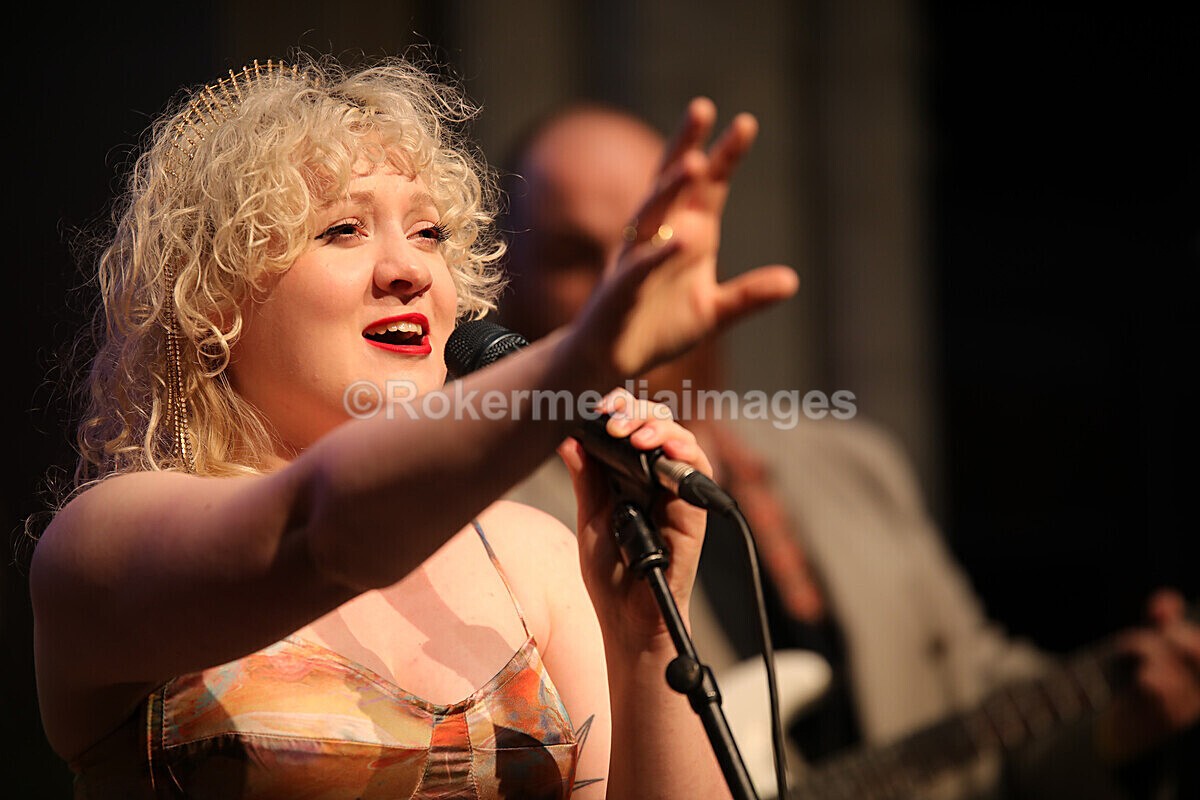 FOLK N BLUES-473 - FOLK and BLUES SEPT 2022