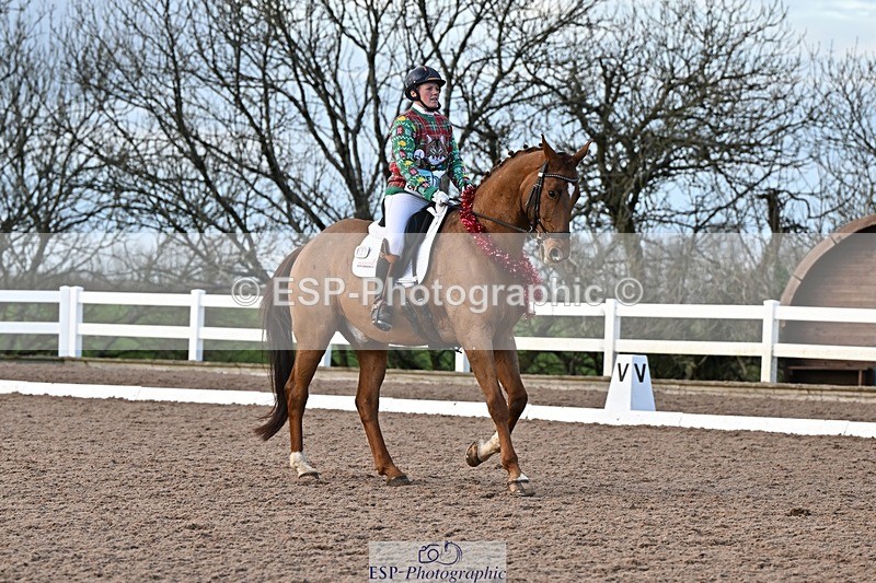 241214-150451-03081 - 137-Tyler.Bradshaw-Gijsbert