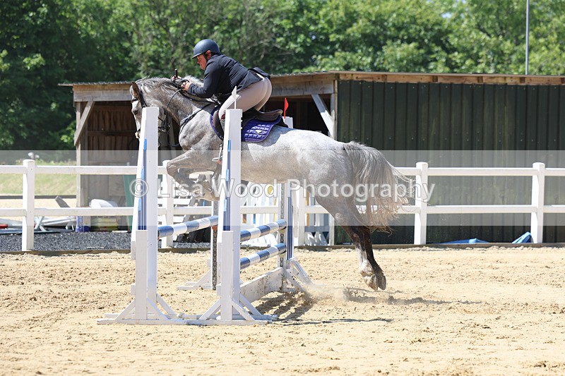 3E7A9535 - Class 8: Senior 80cm