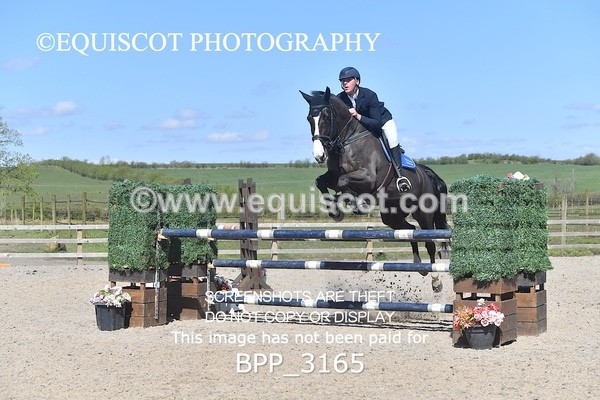BPP_3165 - CLASS 14  Senior Newcomers/ 1.10m Open