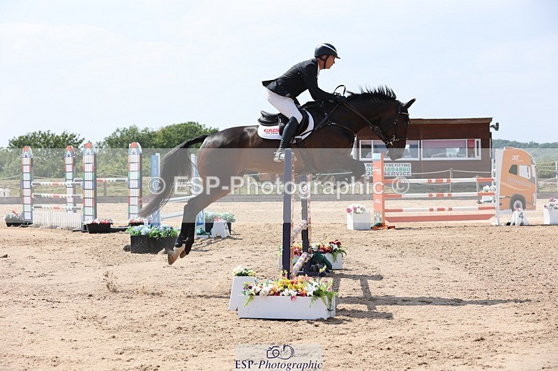 250725-144329-03412 - Cls 3 Snr Foxhunter