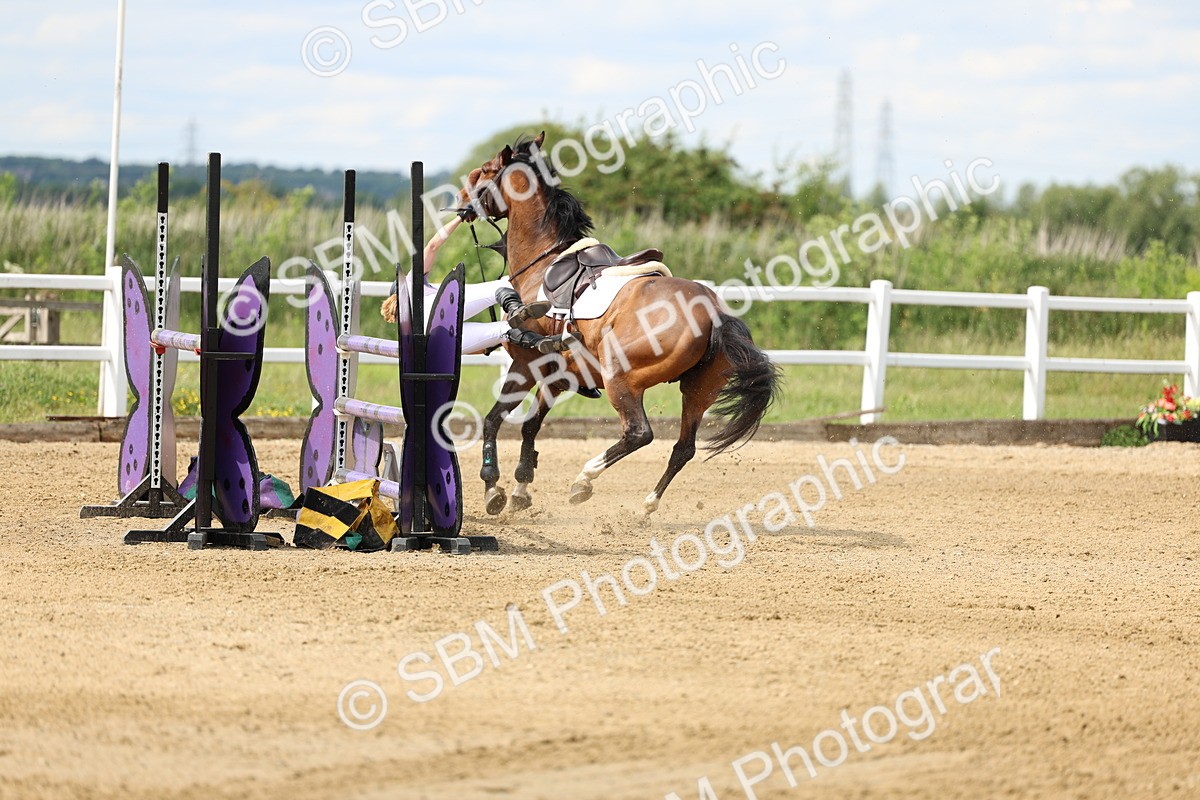 SBM_006043 - Class 19 - Senior Newcomers - 1.10m