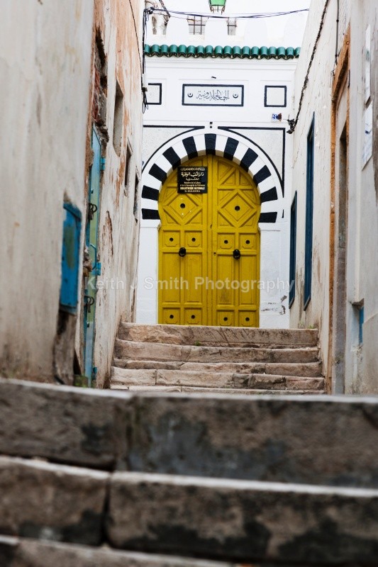 YR6M8331 (RM) - Worldwide