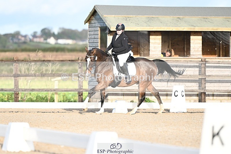 231105-143727-02437 - Cls 5 Novice 27 Start to 15.30 break