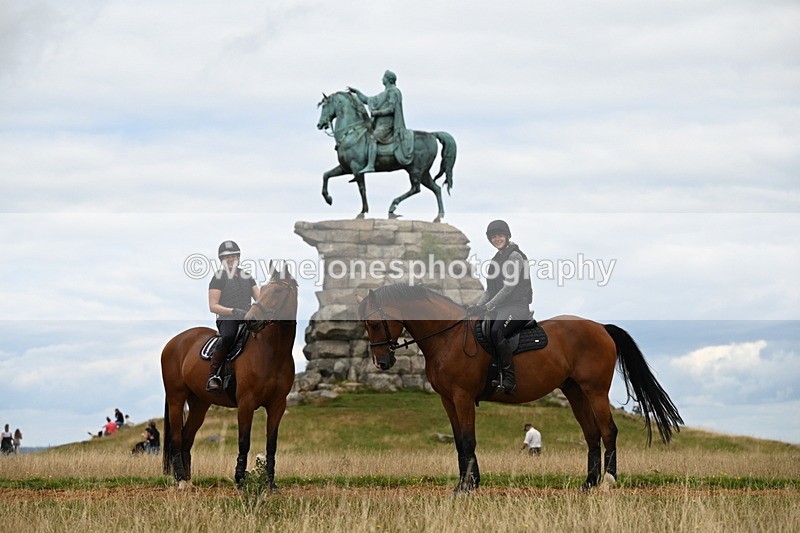 DSC_6636 - Time at Statue 12:45 to 13:15