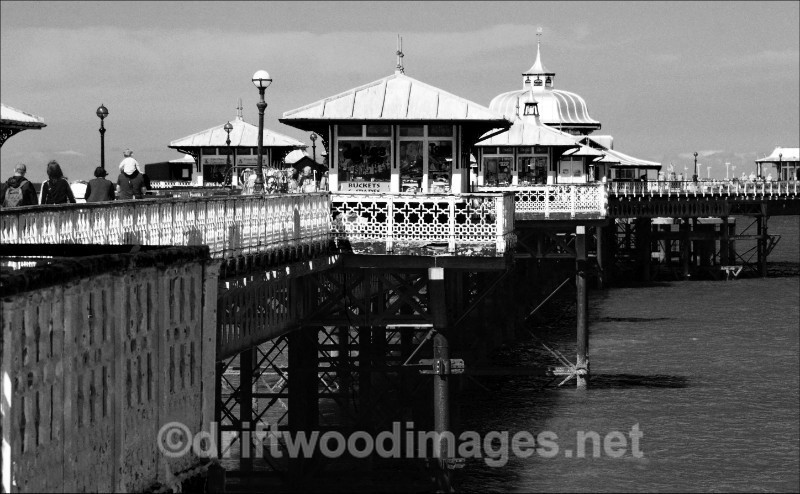 Llandudno pier 14 bw - Llandudno and Conwy, North Wales