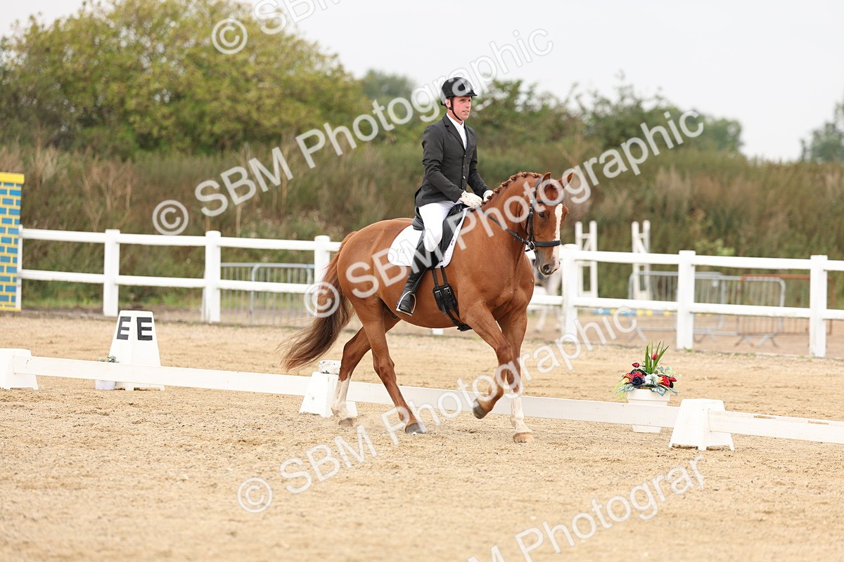 SBM_01560 - Class 9 - Novice 27 Champs