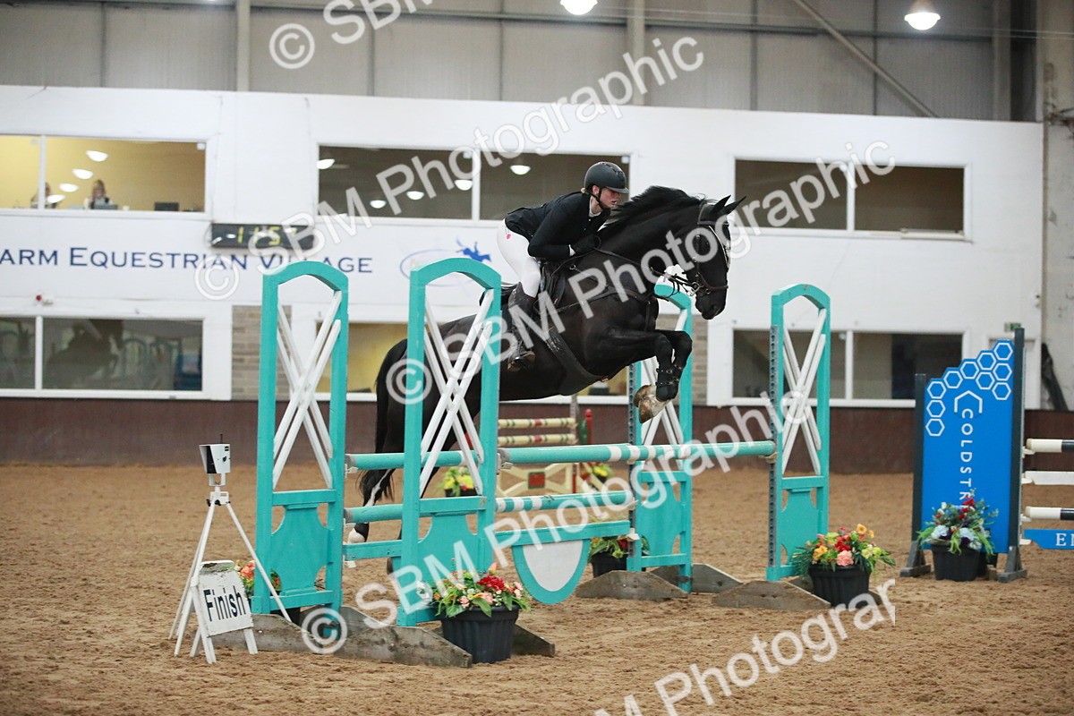 SBM_001136 - Class 4 - Senior Newcomers - 1.10m Open