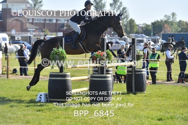 BPP_6845 - CLASS 1 Senior Newcomers/ 1.10m Open