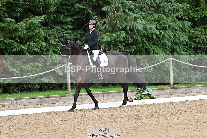 240810-104128-02509 - 209-Jess.Ralton-Newton.Freezeframe