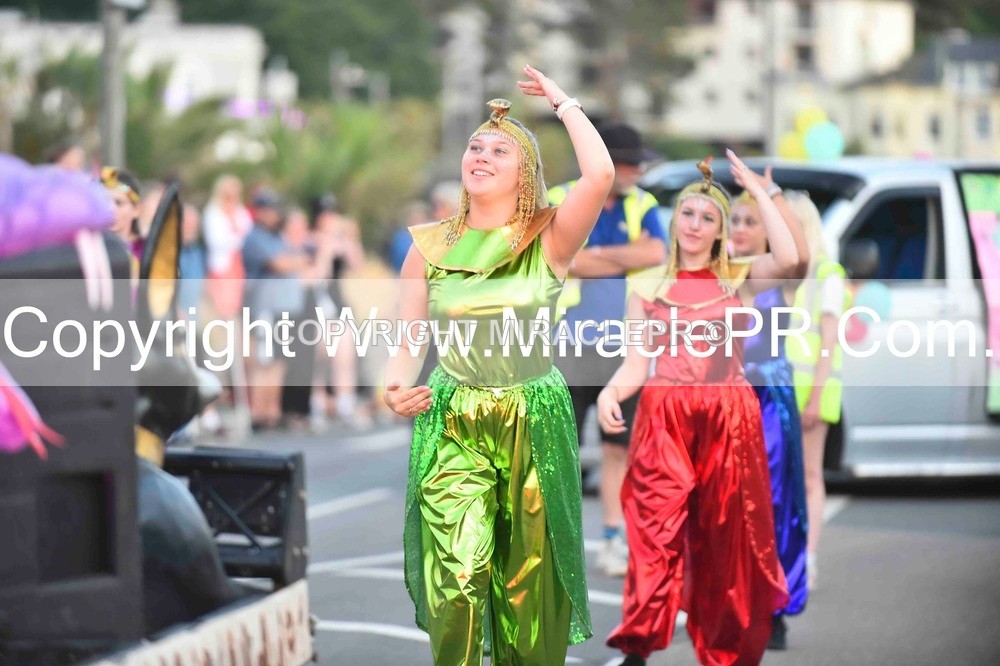 SH4_3991 - Carnival Procession.
