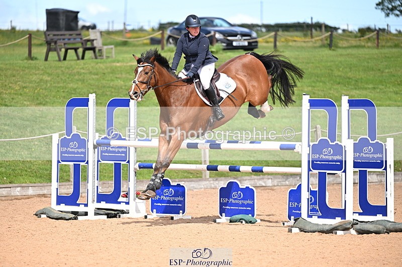 260513B-150421-01211 - Cls 6 Snr Fox and 1.20m Open