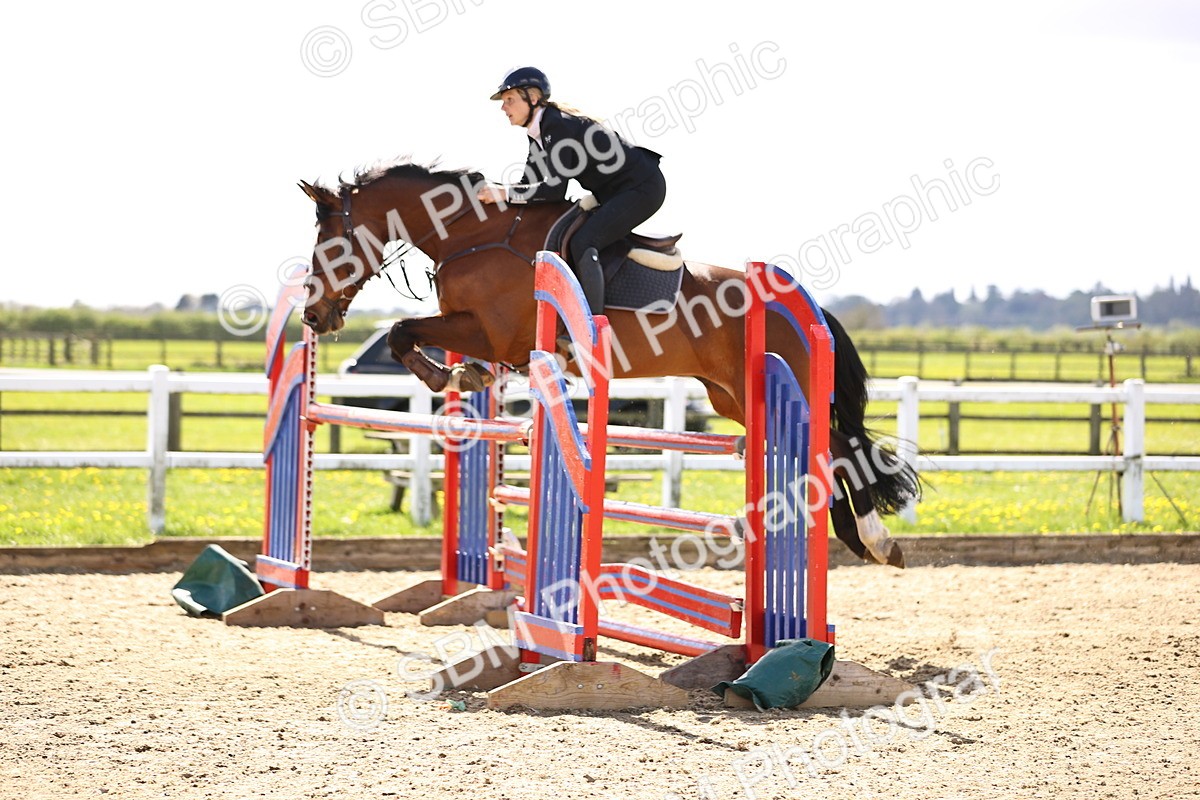 SBM_004394 - Class 17 - Senior Newcomers - 1.10m