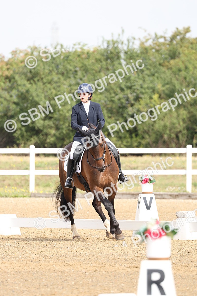 SBM_005714 - Class 6 - Novice 6 - 10.26-11.29