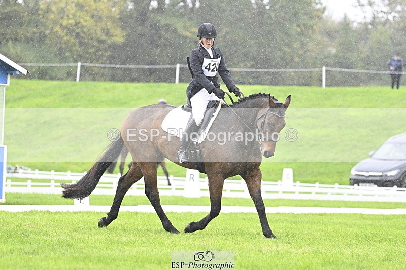 251023A-121013-04037 - F-420-Helen.Buckland