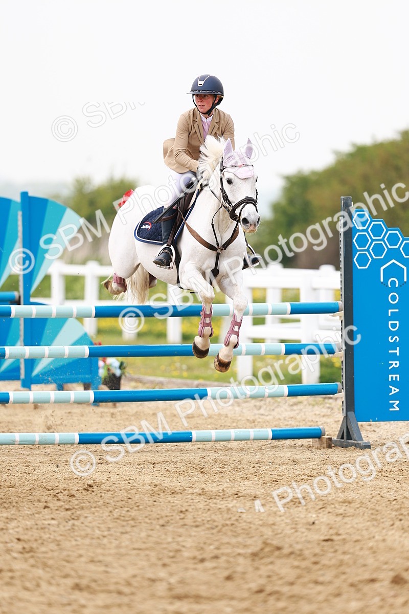  - Class 18 - Senior Newcomers - 1.10m