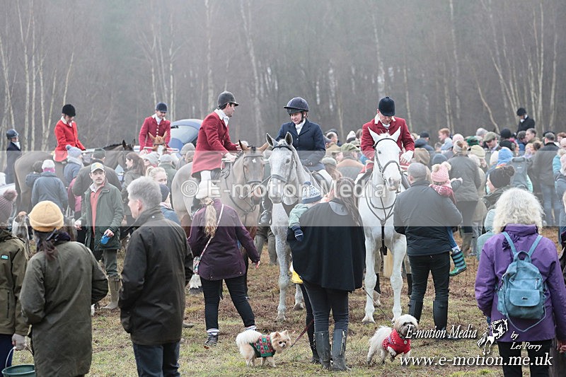 HUPY 261224 30 - Pytchley with Woodland Hunt Boxing Day Meet 26th December 2024