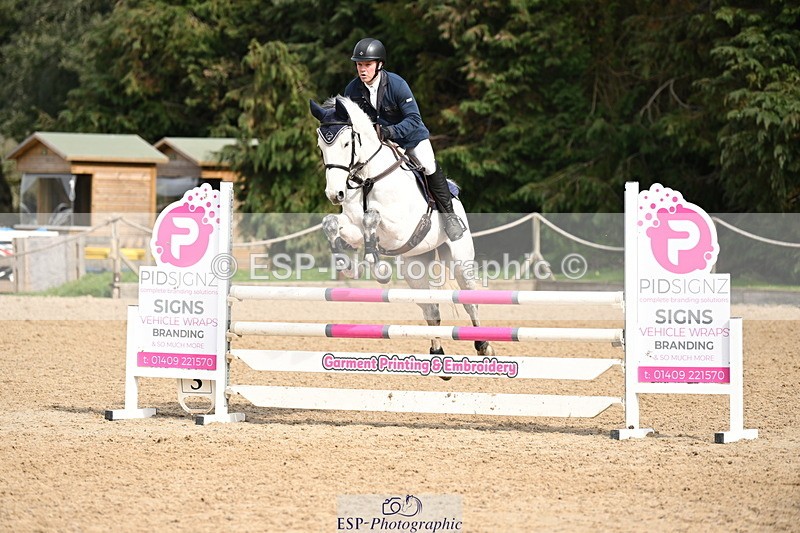 250322A-120912-02551 - Cls 19 Snr Disc & 1.00m Open