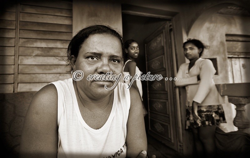 A Mother's Gaze - Cuba