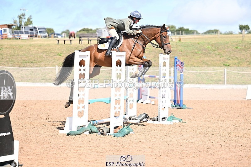 250827B-132245-00546 - Cls 4 Snr Newcomers 1.10m