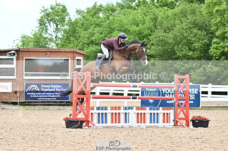 240523A-135917-01985 - Cls 5 National 1.30m