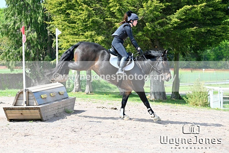 WJ7_7072 - The stables at Tweseldown 27-04-25