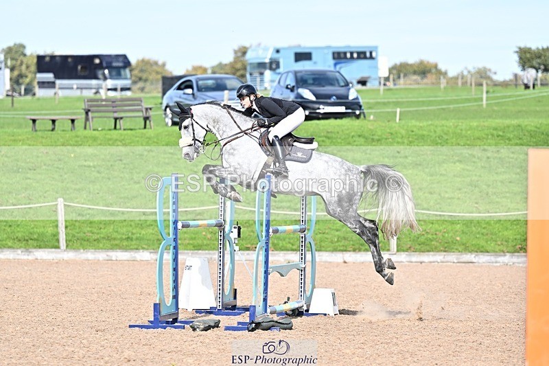 251001-144833-00501 - Cls 6 Foxhunter and 1.20m Open