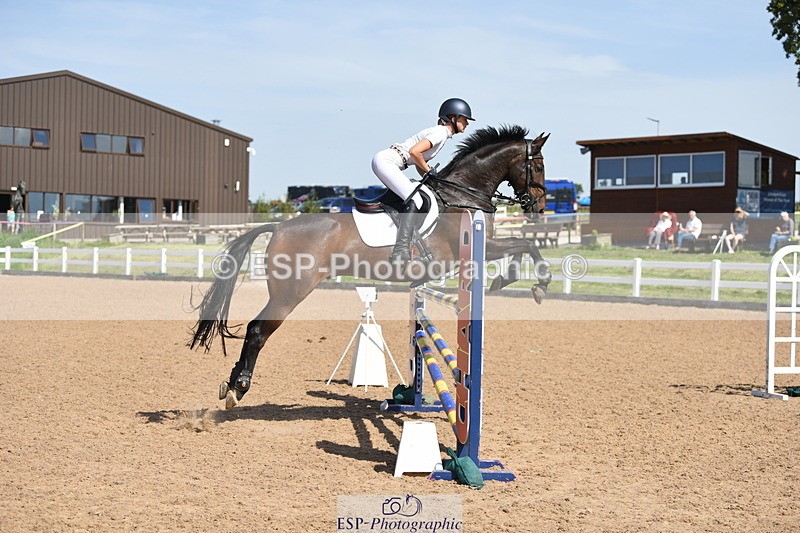 230906A-133242-00453 - Foxhunter & 1.20m Open