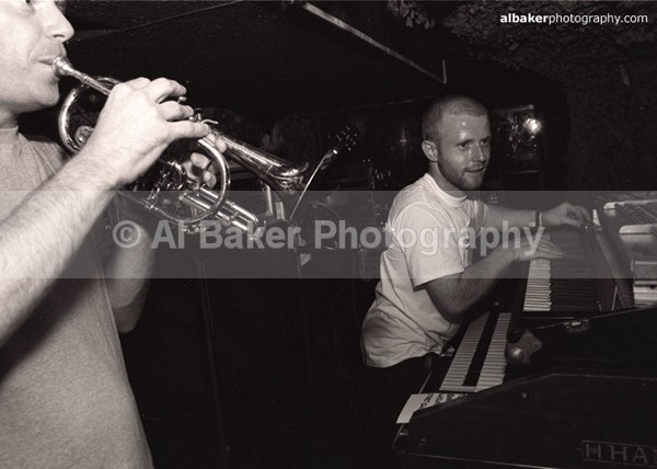 32 rsl - Sub Tub @ music box 02.06.02