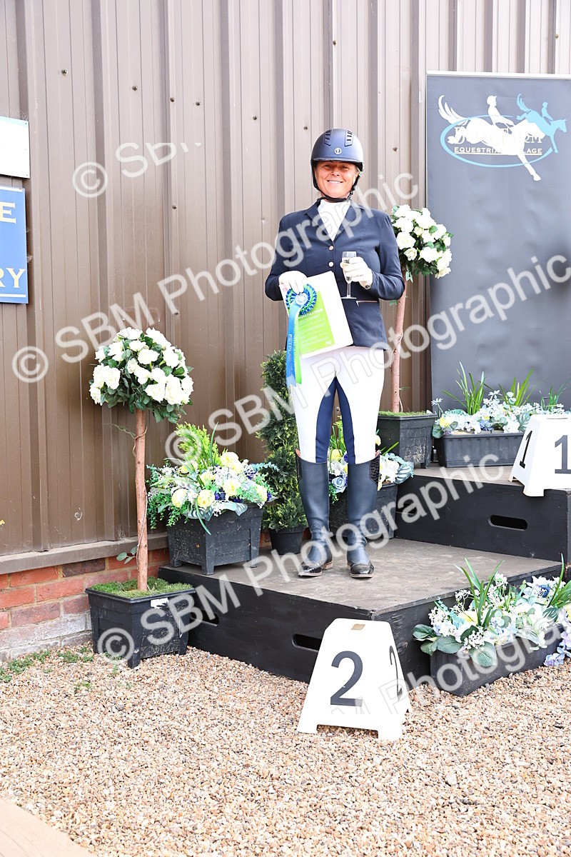 SBM_003980 - Presentations - cart