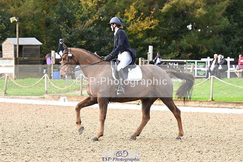 251023A-095319-01356 - B-124-Sophie.Lamb