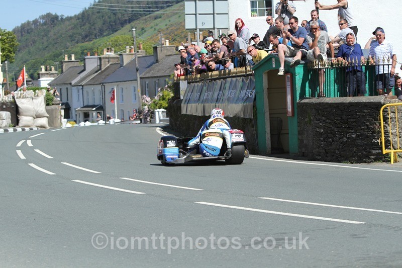 IMG_2725 - Sidecar Race 2 - TT 2013