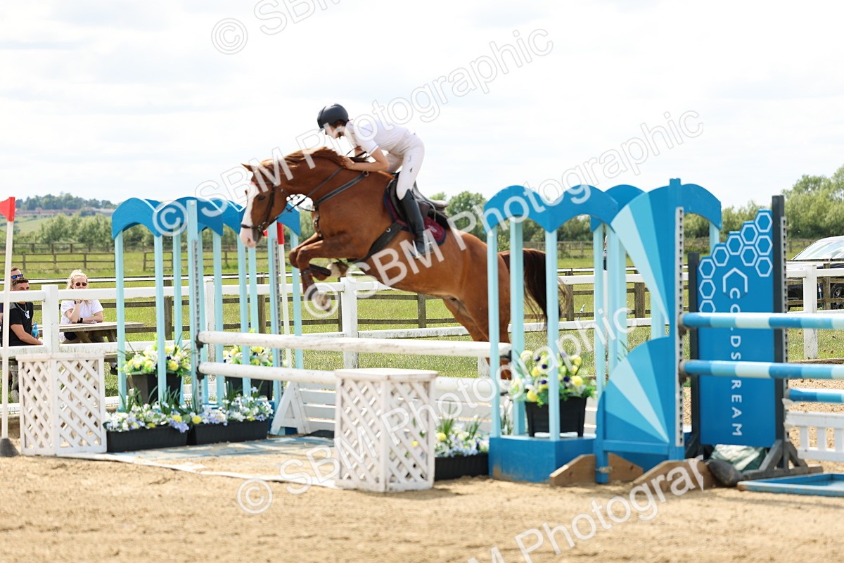 SBM_005923 - Class 19 - Senior Newcomers - 1.10m