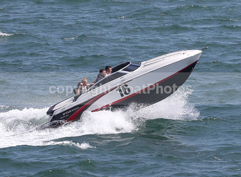160508 16 - FOUR WINNS Y92A6281 - Speedboats