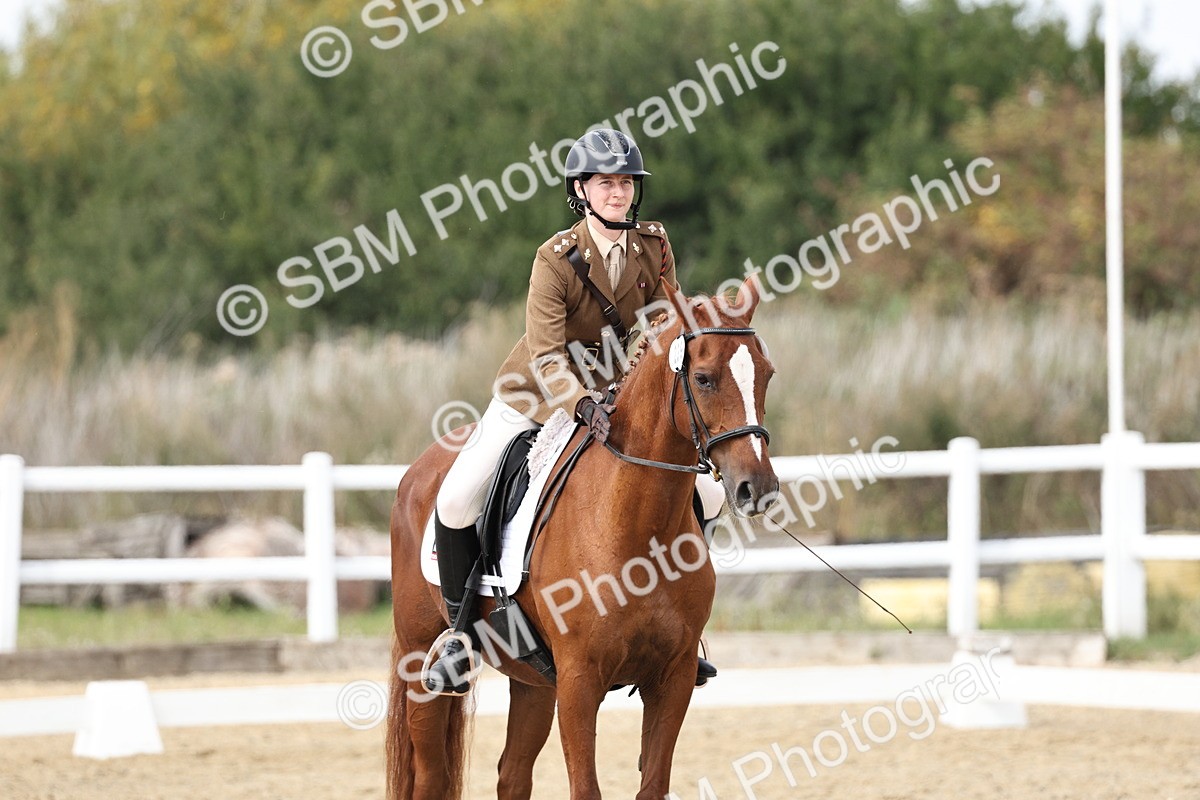 SBM_018811 - Class 16 - Novice 5 - 12.08-13.11