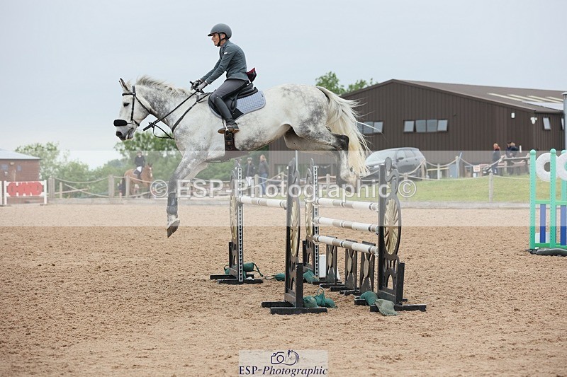 250524-125529-04842 - Cls 15 Snr Fox 1st Rnd