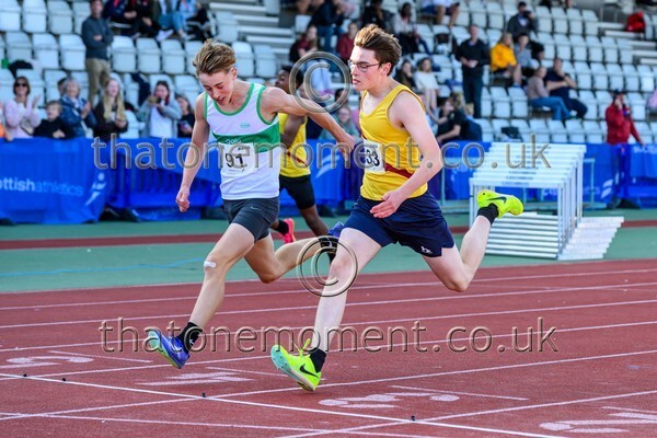 Age25SAT-918075 - Track Male