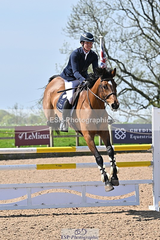 240509A-113347-01213 - Cls 9 Snr 1.20m Open