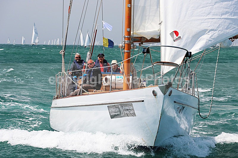 150627 RAGNA R K3522T WT7A8031_I - ROUND THE ISLAND RACE - SATURDAY 27th JUNE 2015
