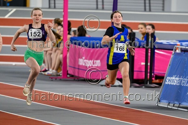 AgeInd25SAT-921599 - Track Female Set One