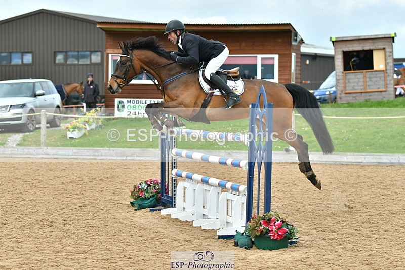 230402A-152405-06585 - Cls 28 Foxhunter