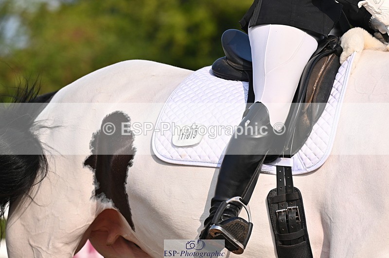 240817A-091033-06525 - 109-Michelle.Head-Alvescot.Winning.Mood