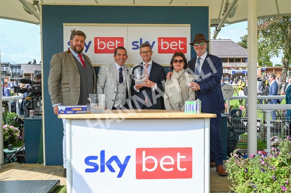 230824-Race 1-Shadow Dance-8438 - Race 1 1.50pm Sky Bet Handicap