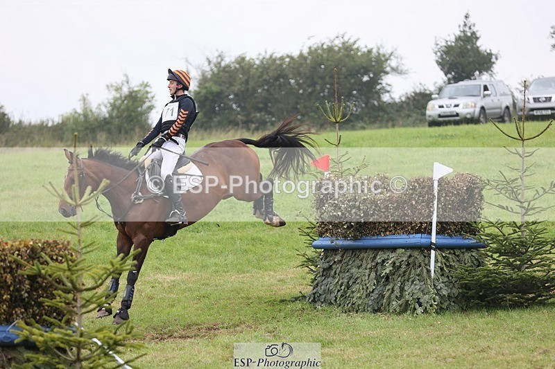 240901A-131606-09051 - 371-Max.Forster-HOLD.ON.MY.HEART