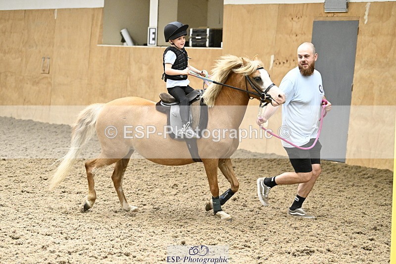 240728B-143054-00597 - Theo and Gemma's Groups Indoor